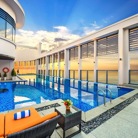 Luxury Apartment - Rooftop Swimming Pool - Beach Front - Hinata Apartment Danang Exteriér fotografie